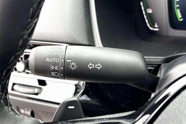 new 2025 Honda Civic Hybrid car, priced at $33,555