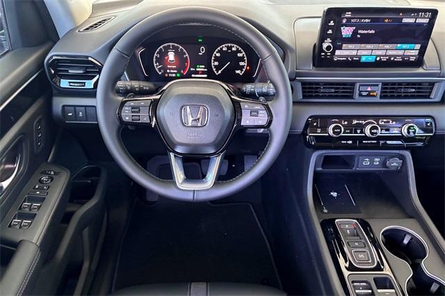 new 2025 Honda Pilot car, priced at $51,505