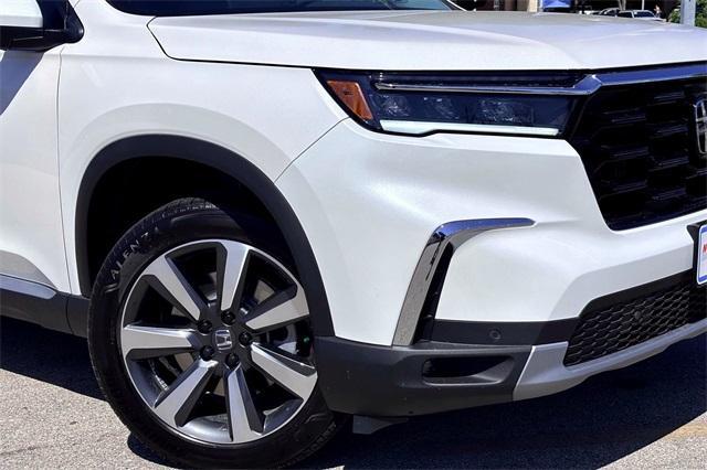 new 2025 Honda Pilot car, priced at $51,505