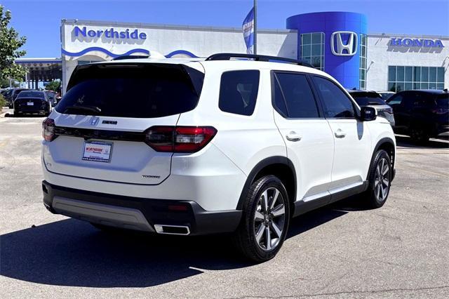 new 2025 Honda Pilot car, priced at $51,505
