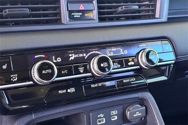 new 2025 Honda Pilot car, priced at $51,505