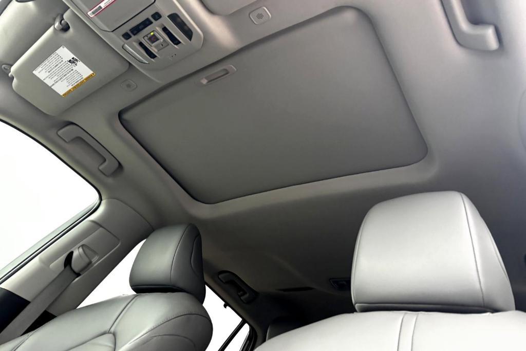 used 2023 Toyota Highlander car, priced at $37,977