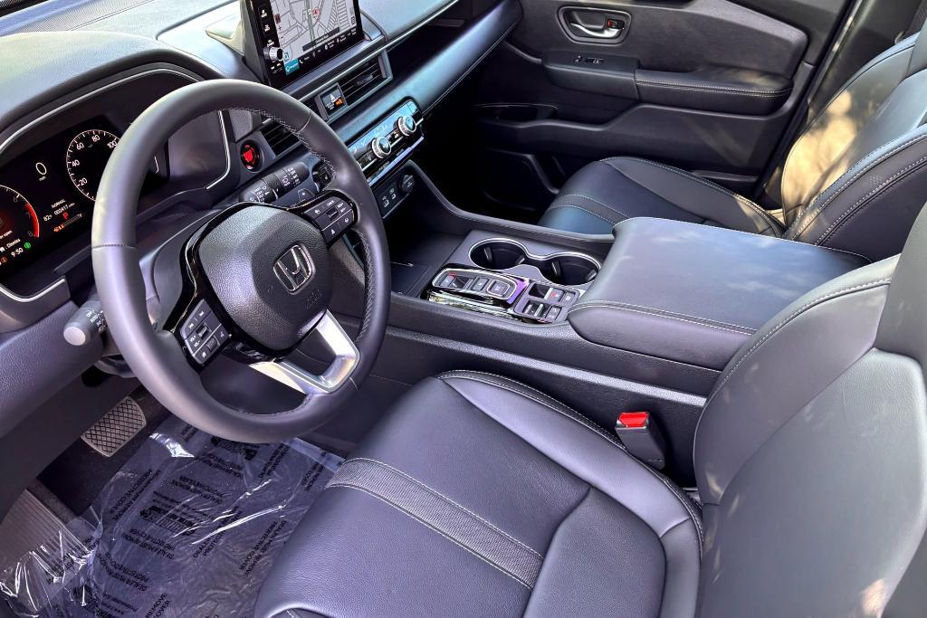 used 2025 Honda Pilot car, priced at $46,977