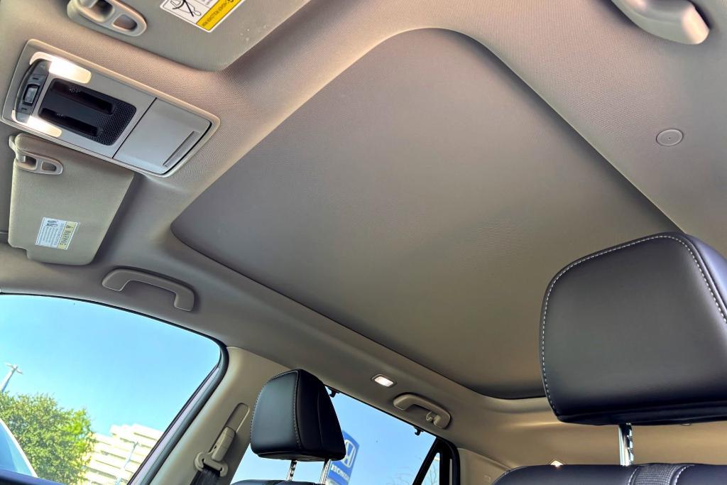 used 2025 Honda Pilot car, priced at $46,977