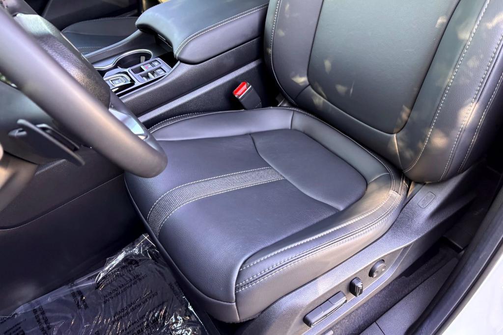 used 2025 Honda Pilot car, priced at $46,977