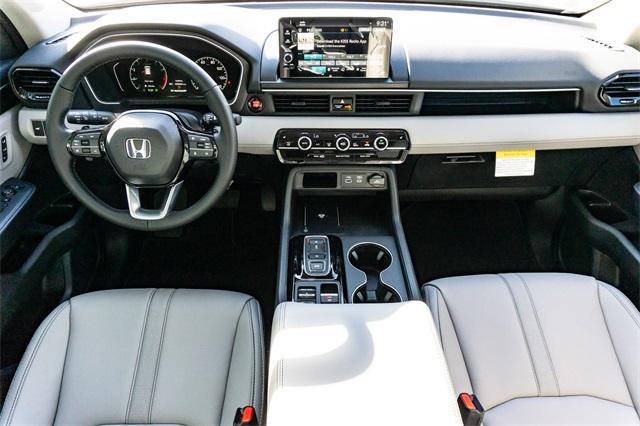 new 2025 Honda Pilot car, priced at $45,050