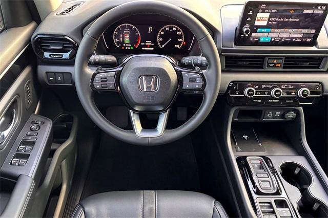 new 2025 Honda Pilot car, priced at $47,550