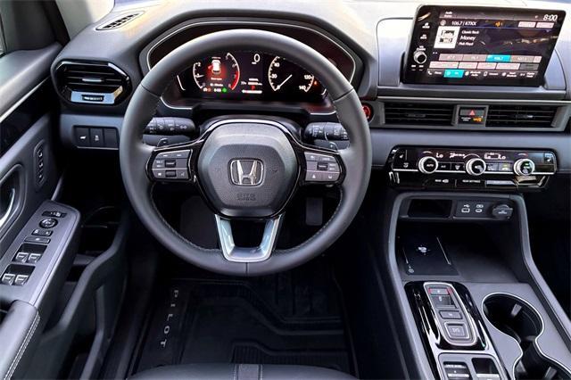 new 2025 Honda Pilot car, priced at $48,280