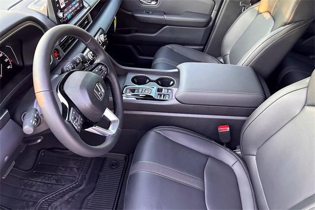 new 2025 Honda Pilot car, priced at $48,280