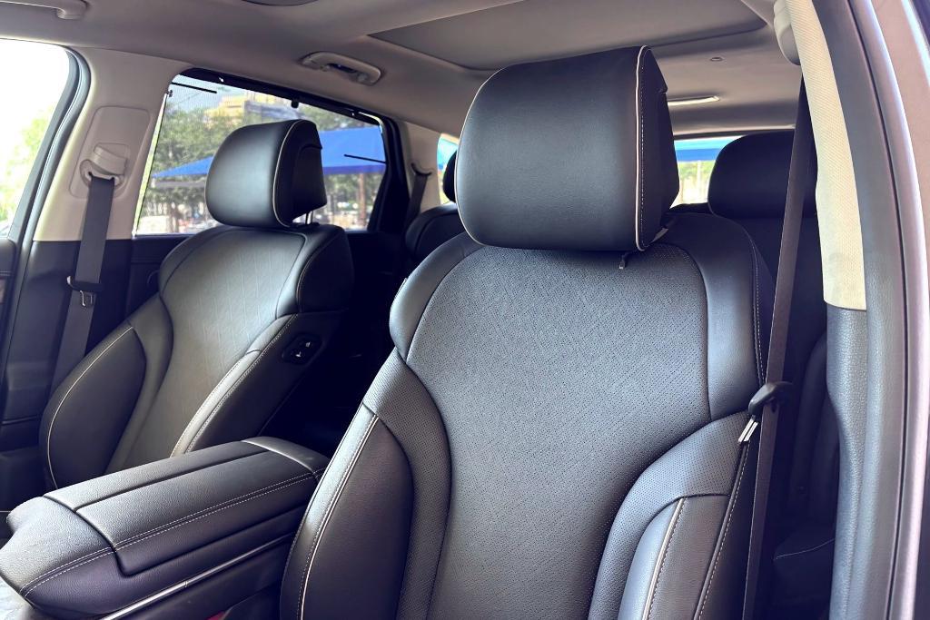used 2025 Genesis GV80 car, priced at $62,977