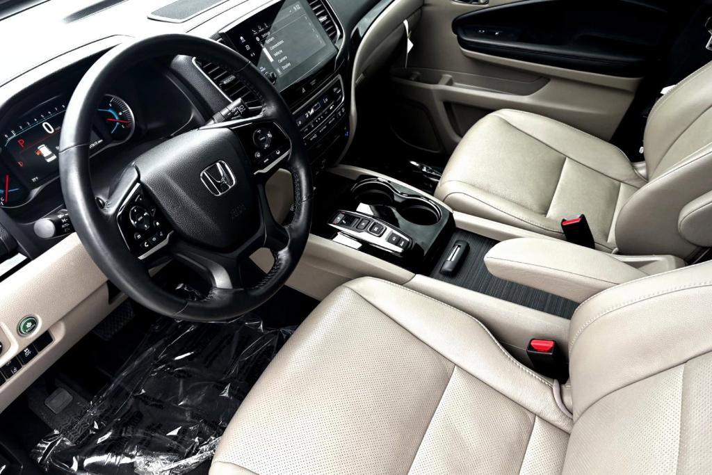 used 2022 Honda Pilot car, priced at $40,977