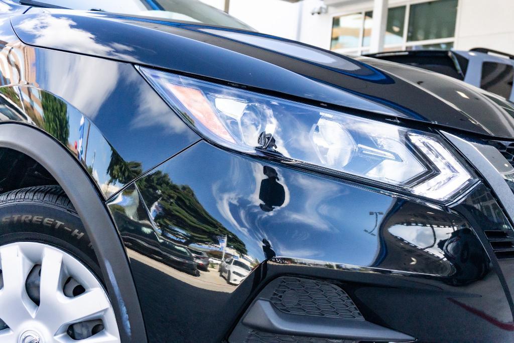 used 2020 Nissan Rogue Sport car, priced at $15,977