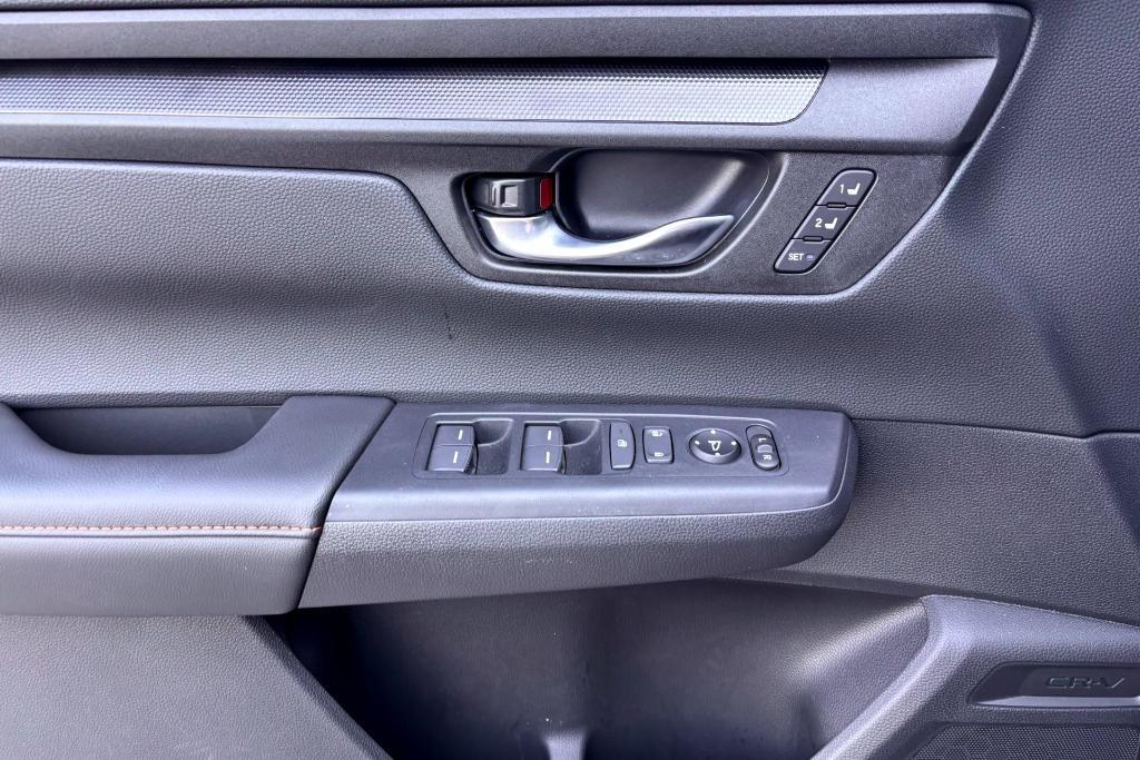 used 2025 Honda CR-V Hybrid car, priced at $41,250