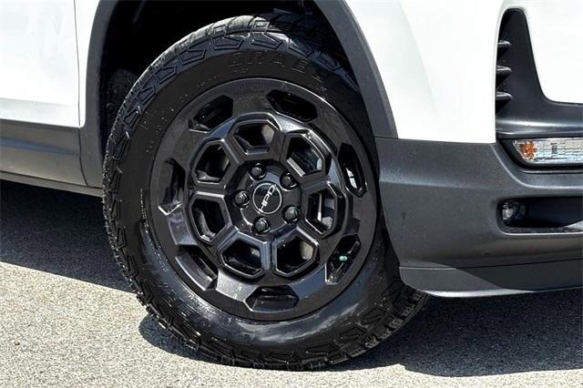 new 2025 Honda Ridgeline car, priced at $47,185