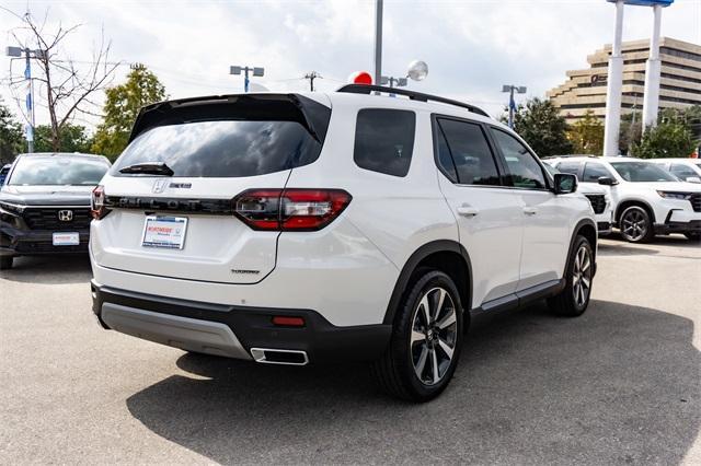 new 2025 Honda Pilot car, priced at $49,350