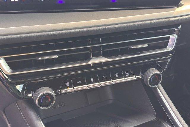 used 2025 Chevrolet Traverse car, priced at $42,977