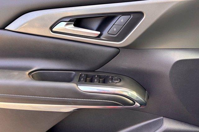 used 2025 Chevrolet Traverse car, priced at $42,977