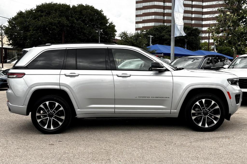 used 2022 Jeep Grand Cherokee car, priced at $29,048