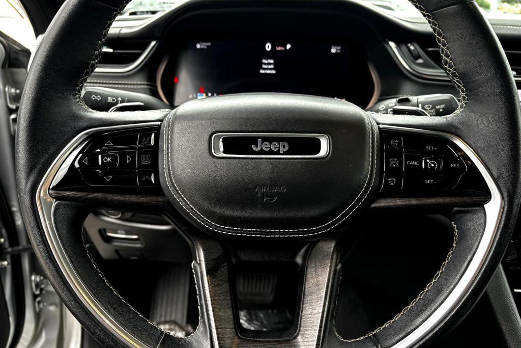 used 2022 Jeep Grand Cherokee car, priced at $29,048