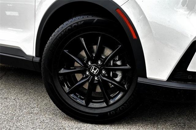 new 2026 Honda CR-V Hybrid car, priced at $40,575