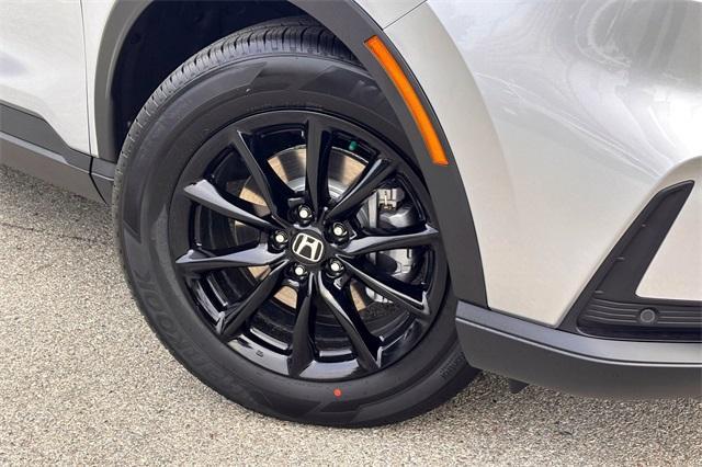 new 2026 Honda CR-V Hybrid car, priced at $40,175