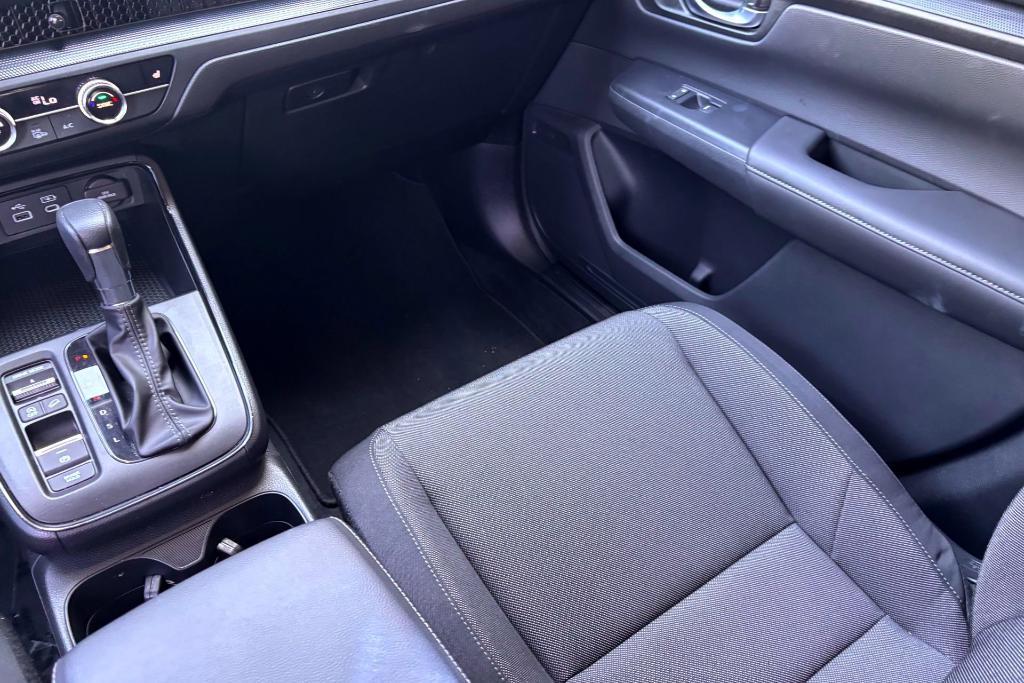 used 2023 Honda CR-V car, priced at $30,977