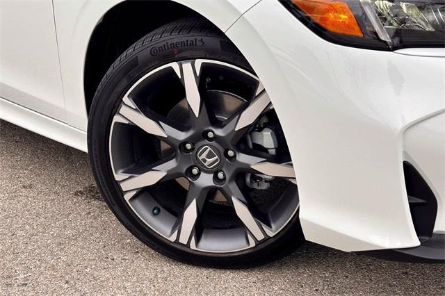 new 2026 Honda Civic Hybrid car, priced at $33,945