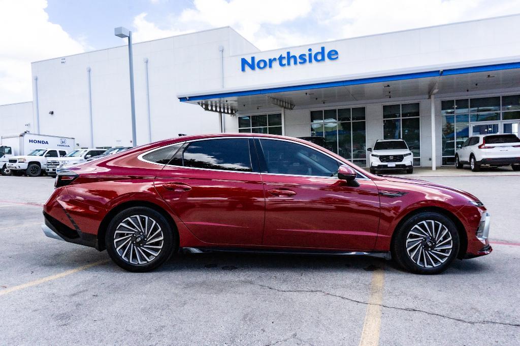 used 2024 Hyundai Sonata Hybrid car, priced at $34,294