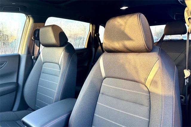 new 2025 Honda CR-V Hybrid car, priced at $38,000