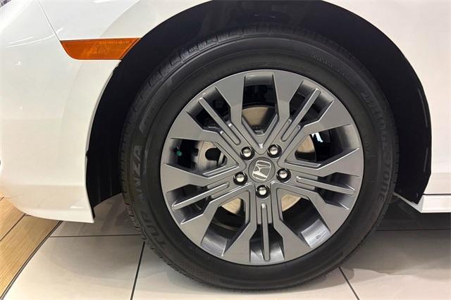 new 2026 Honda Odyssey car, priced at $49,995