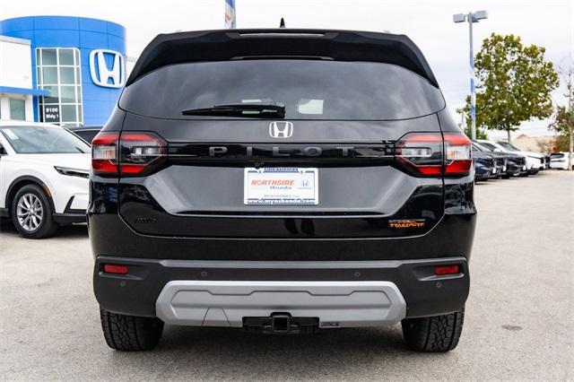 new 2025 Honda Pilot car, priced at $50,795