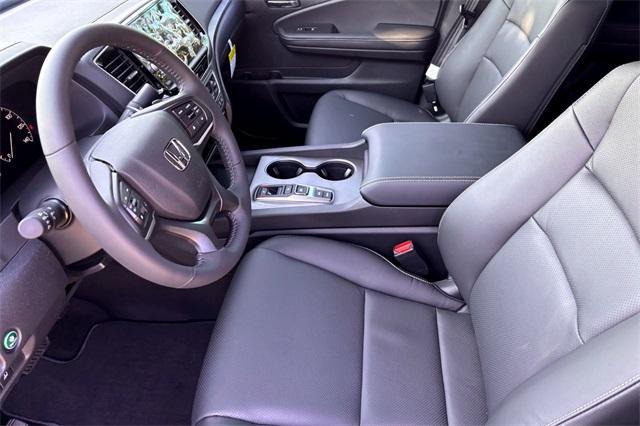 new 2025 Honda Ridgeline car, priced at $44,430