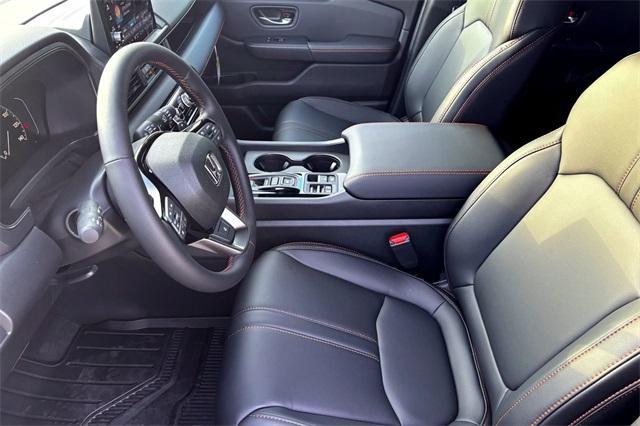 new 2025 Honda Pilot car, priced at $51,305