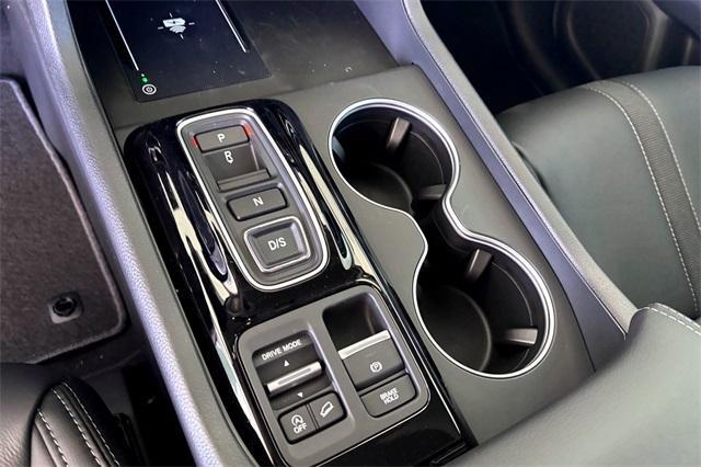 new 2025 Honda Pilot car, priced at $51,305