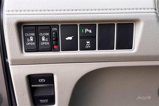 new 2026 Honda Odyssey car, priced at $54,335