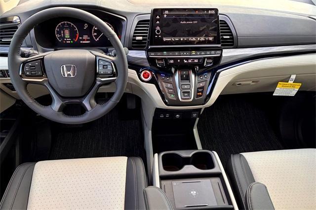 new 2026 Honda Odyssey car, priced at $54,335