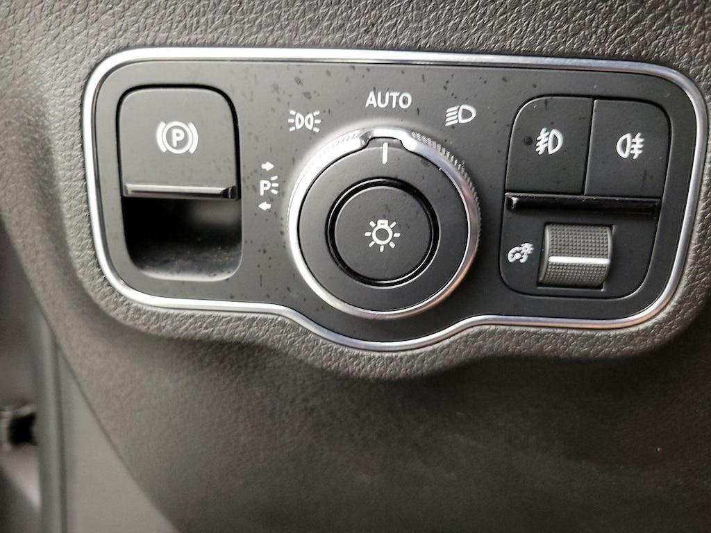 used 2020 Mercedes-Benz GLB 250 car, priced at $26,998