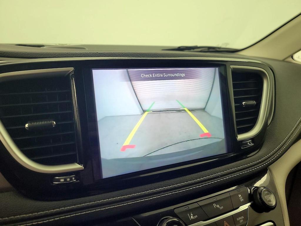 used 2022 Chrysler Pacifica Hybrid car, priced at $27,998