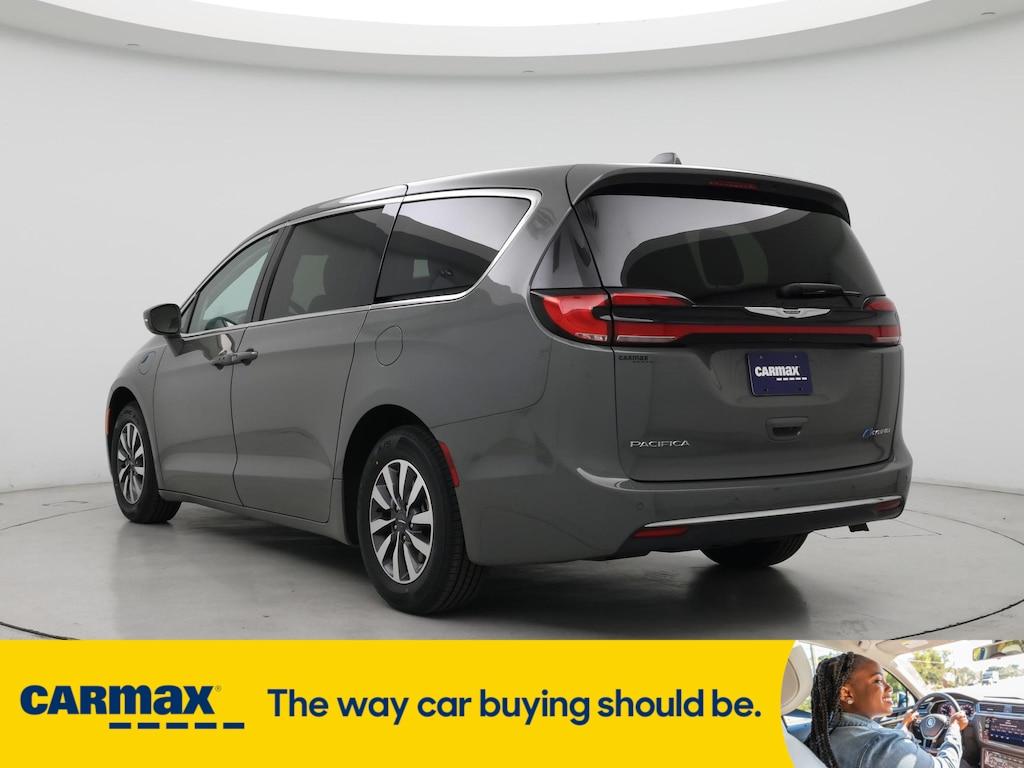 used 2022 Chrysler Pacifica Hybrid car, priced at $27,998