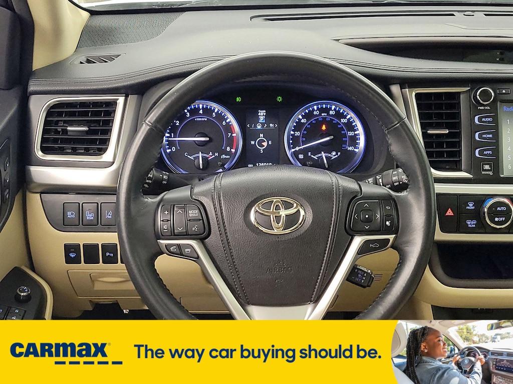 used 2015 Toyota Highlander car, priced at $21,998