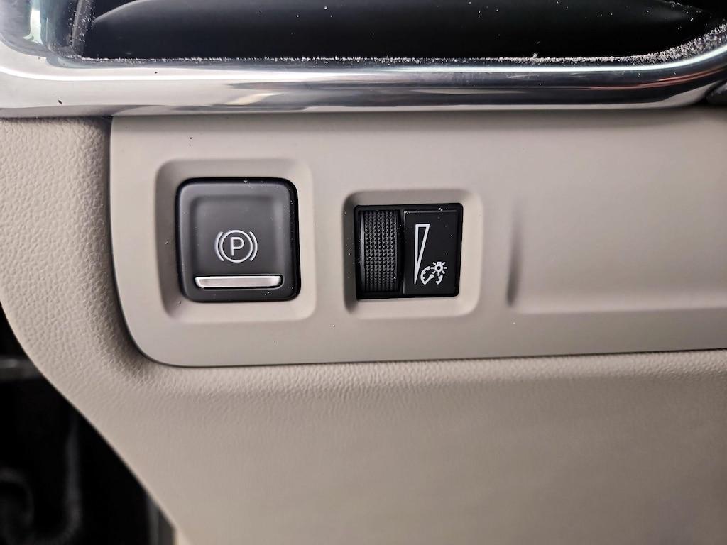 used 2021 Cadillac XT4 car, priced at $29,998