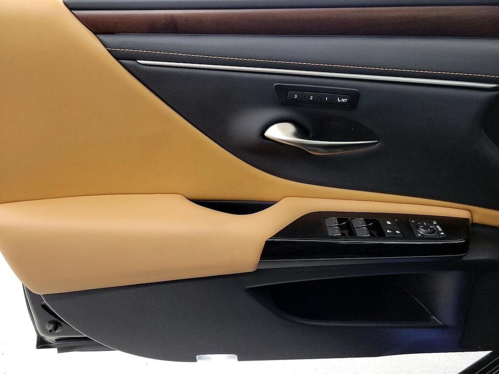 used 2025 Lexus ES 350 car, priced at $51,998