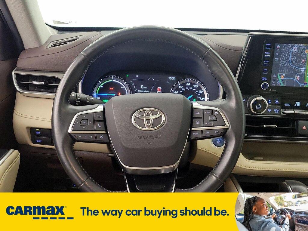 used 2021 Toyota Highlander Hybrid car, priced at $36,998