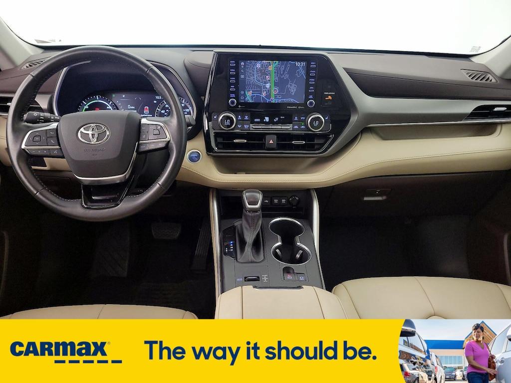 used 2021 Toyota Highlander Hybrid car, priced at $36,998