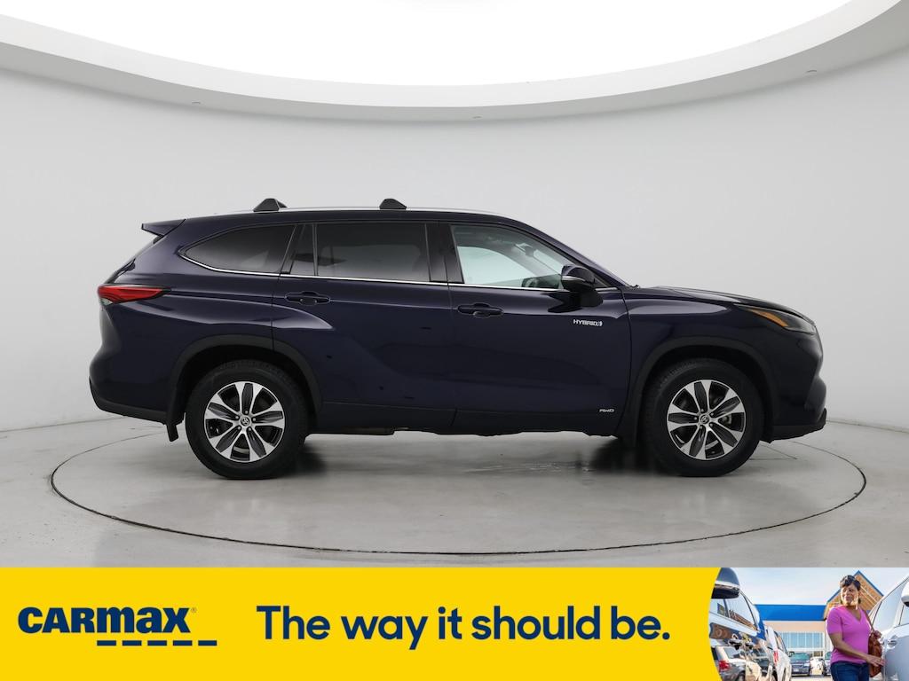 used 2021 Toyota Highlander Hybrid car, priced at $36,998