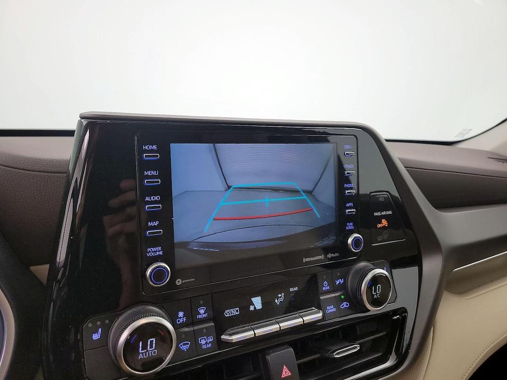 used 2021 Toyota Highlander Hybrid car, priced at $36,998