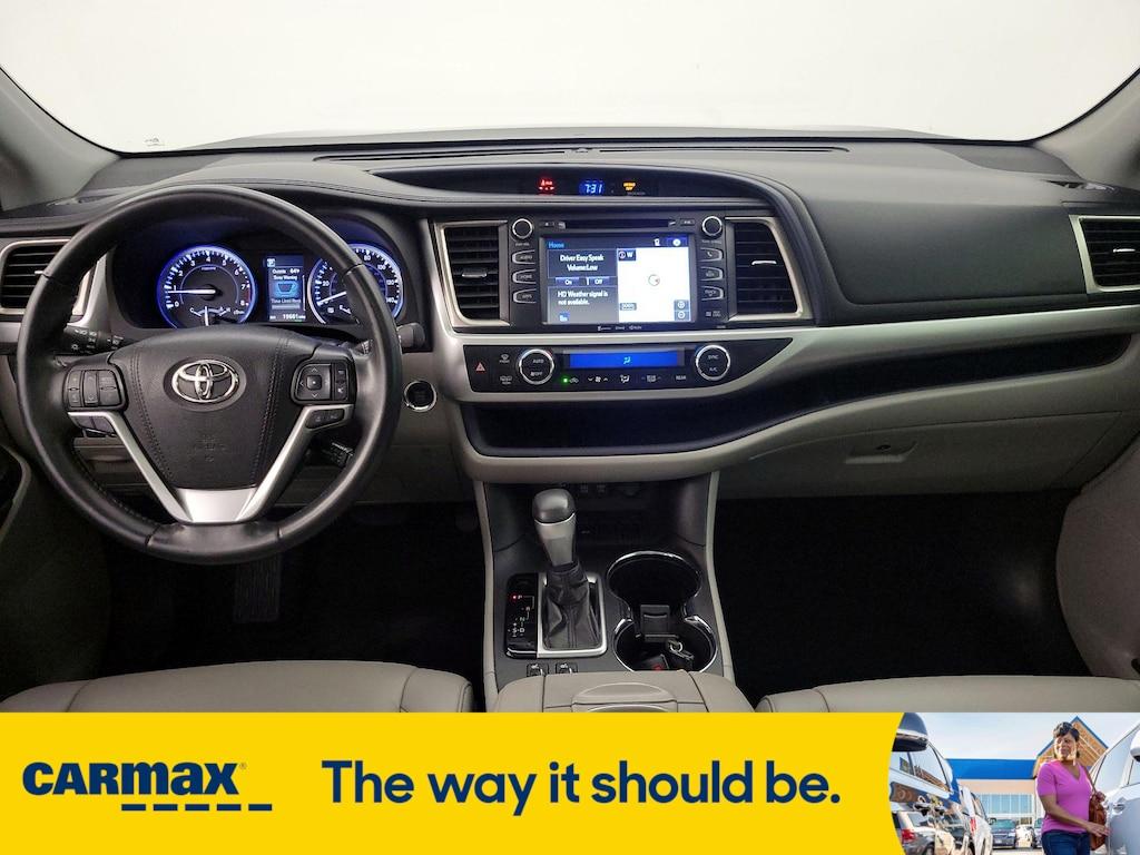used 2019 Toyota Highlander car, priced at $34,998