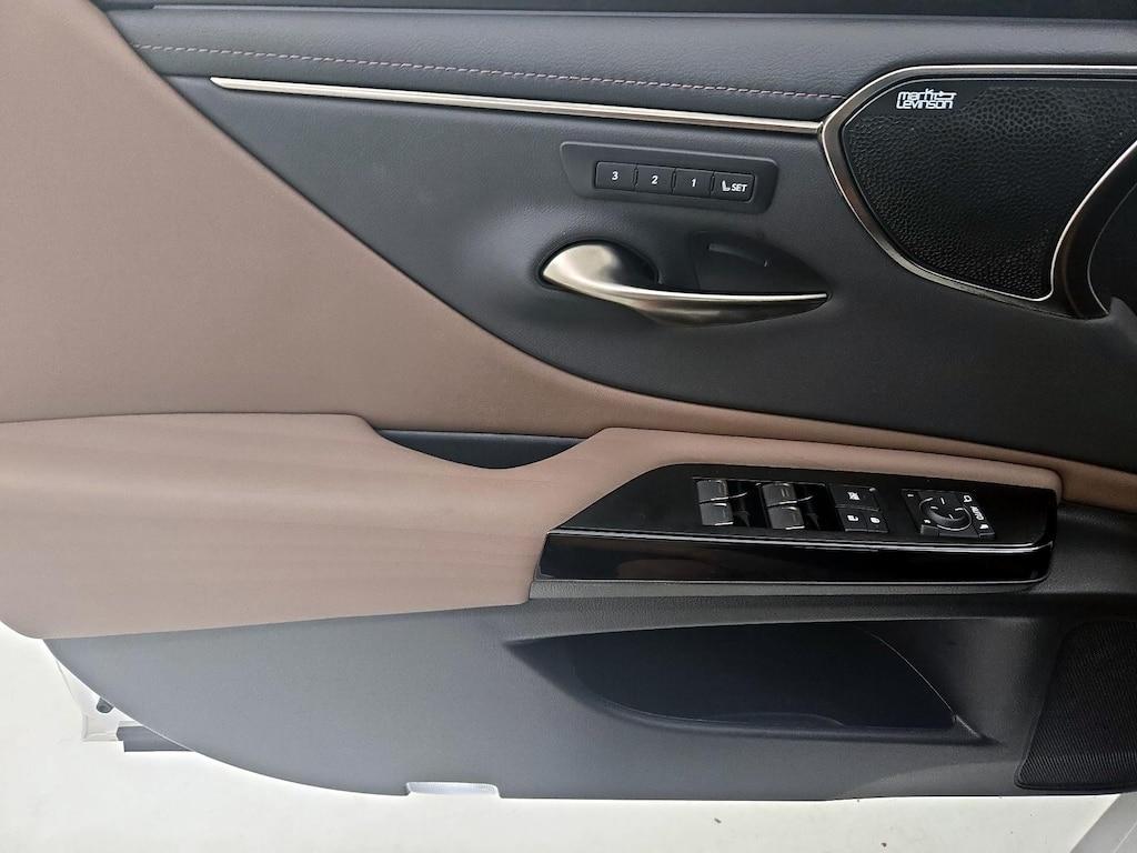 used 2022 Lexus ES 350 car, priced at $44,998