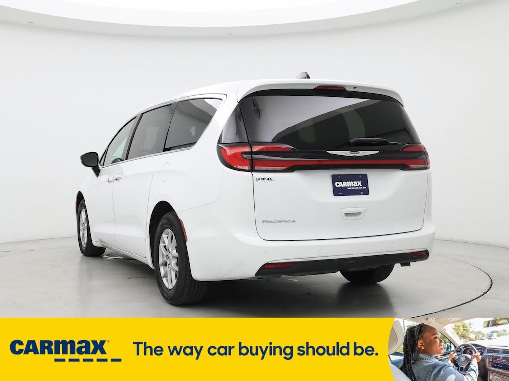 used 2024 Chrysler Pacifica car, priced at $35,998