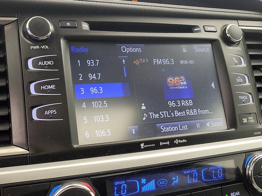 used 2019 Toyota Highlander car, priced at $27,998
